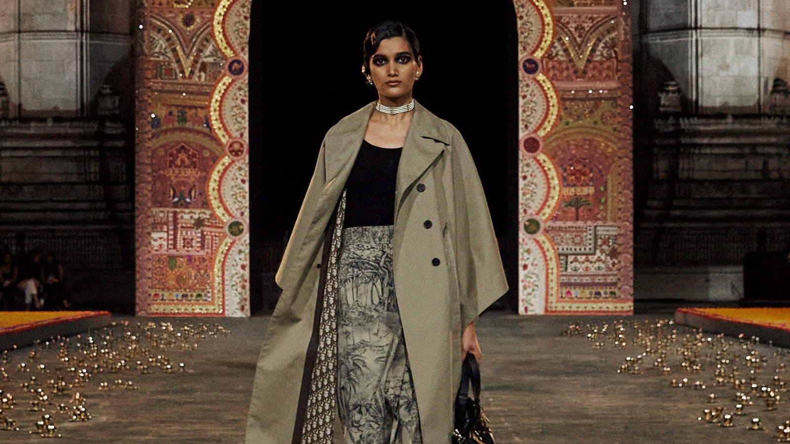 Look 12