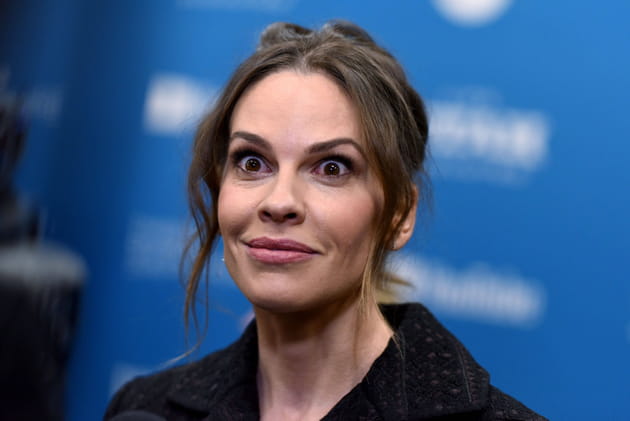 Hilary Swank n'en croit pas ses yeux