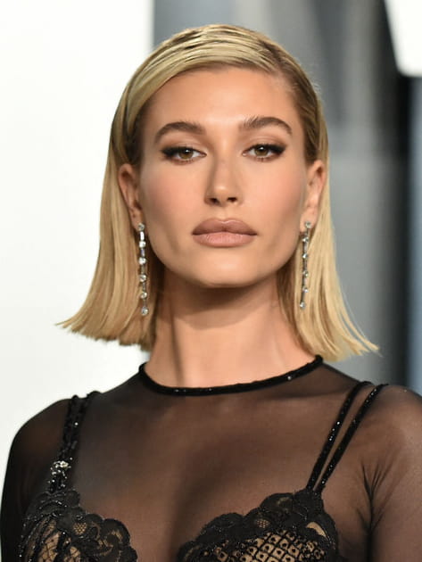 Hailey Baldwin maquill&eacute;e