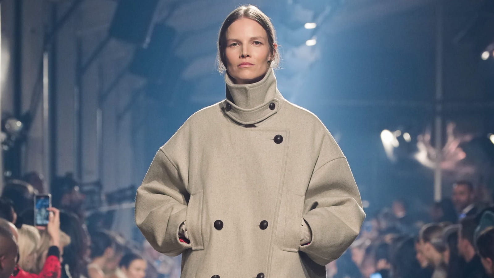Look 3
