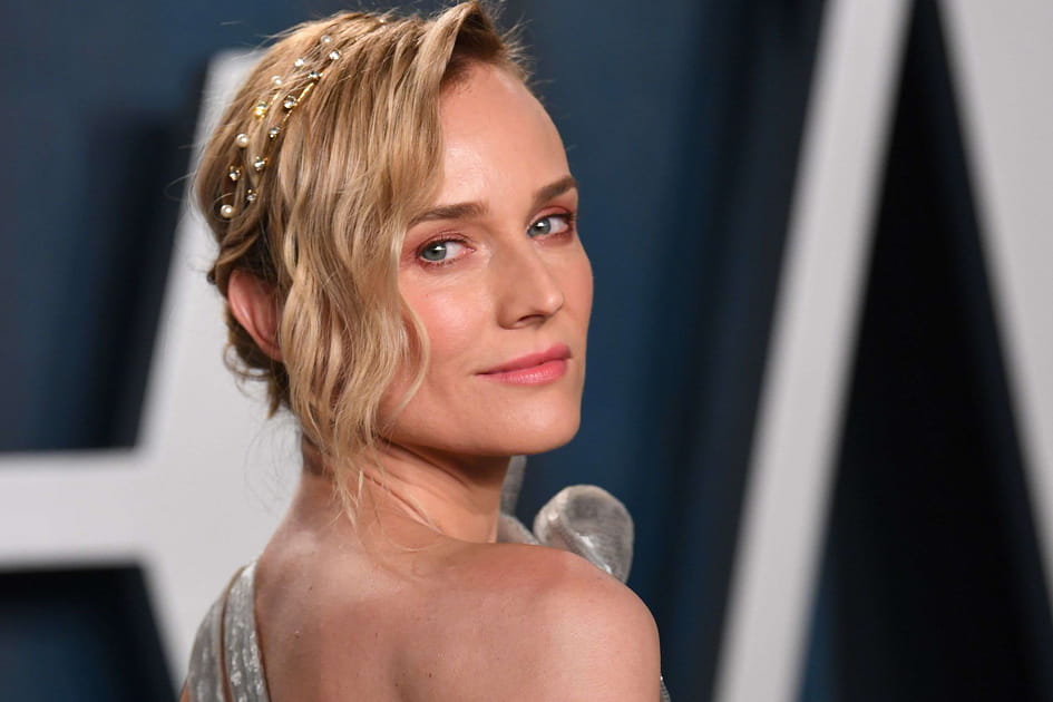La coiffure wavy accessoiris&eacute;e de Diane Kruger