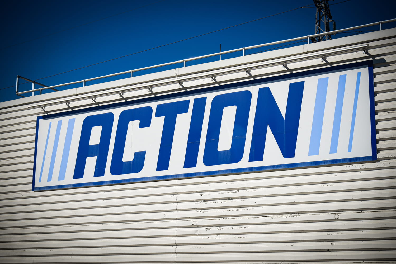 For less than 35 euros, this small Action piece of furniture reorganizes the entrance and makes it more practical For less than 35 euros, this small Action piece of furniture reorganizes the entrance and makes it more practical