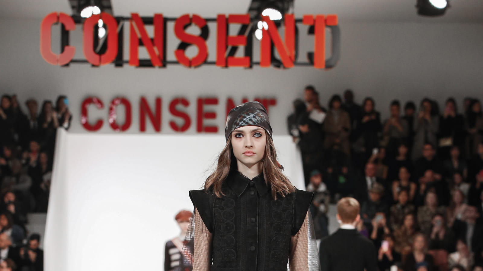 Look 11
