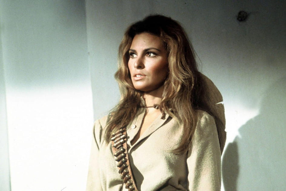 Raquel Welch et ses cheveux ch&acirc;tain clair