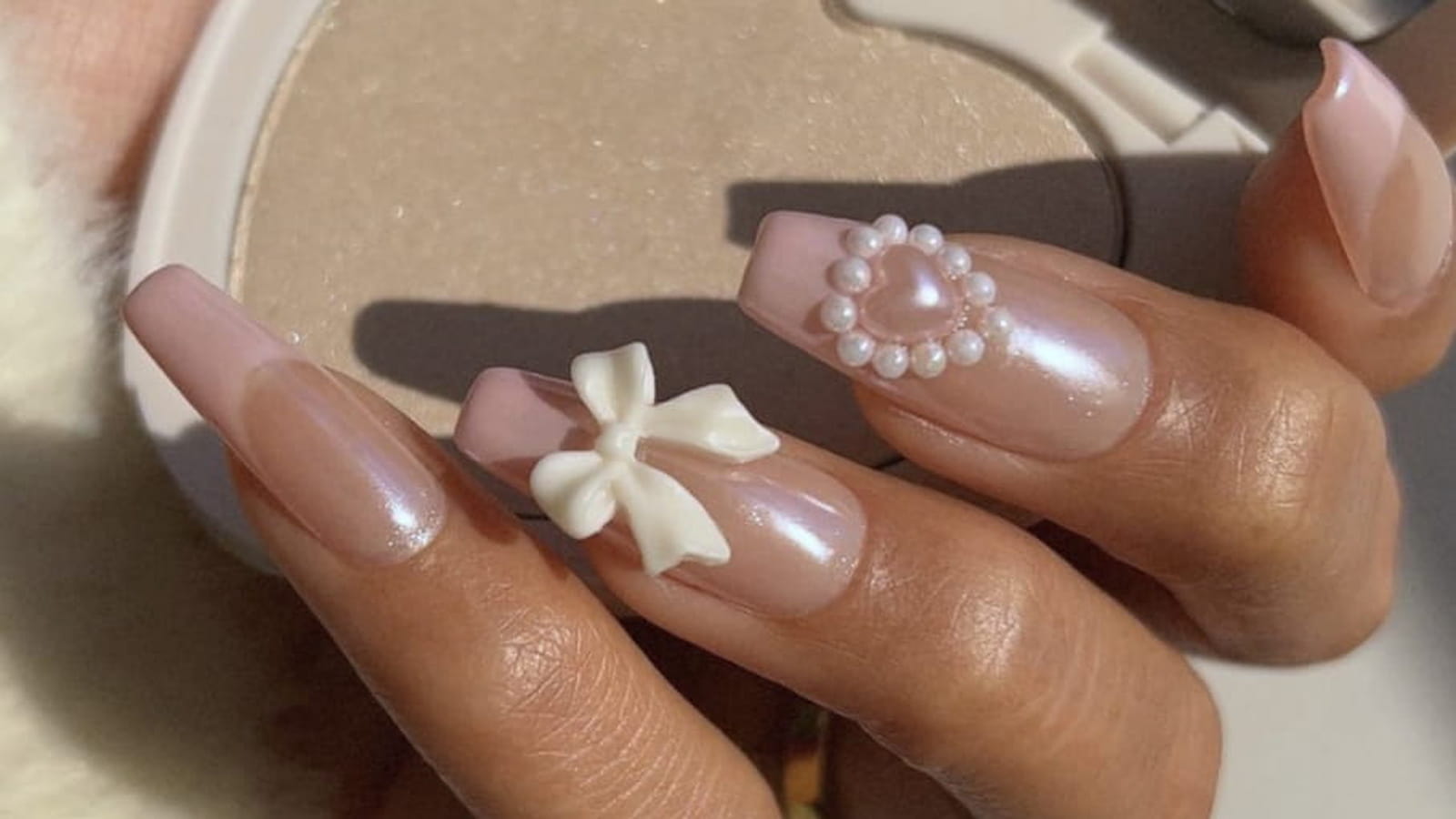 Coquette nails 