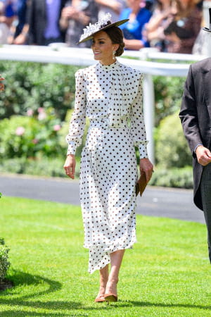 kate-middleton-polka-dots