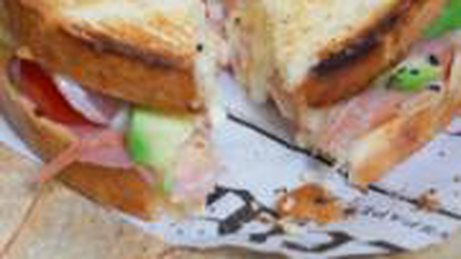 Club sandwich bacon, avocat, tomate et époisses