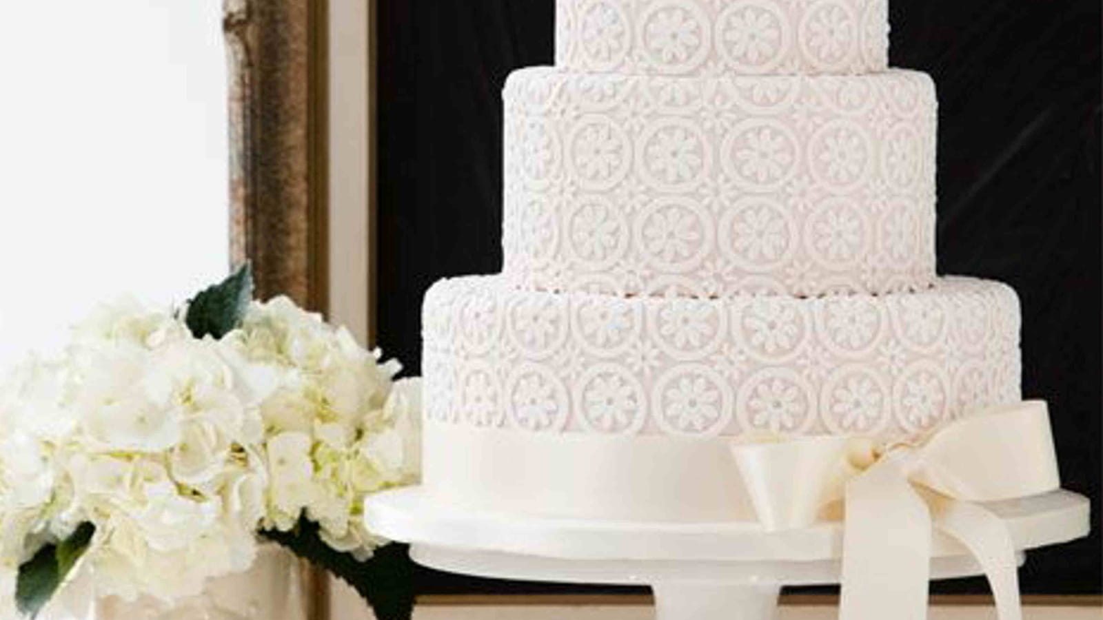 Wedding cake en dentelle
