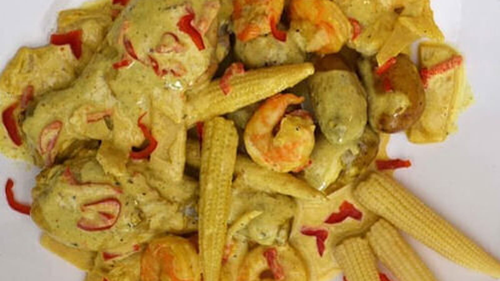 Poulet et crevettes au lait de coco et épices colombo