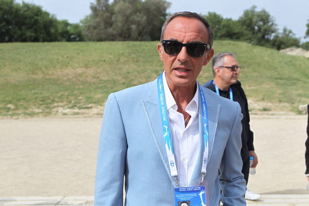 Nikos Aliagas a travaillé dès 14 ans en Grèce : "C'était un job assez cool"