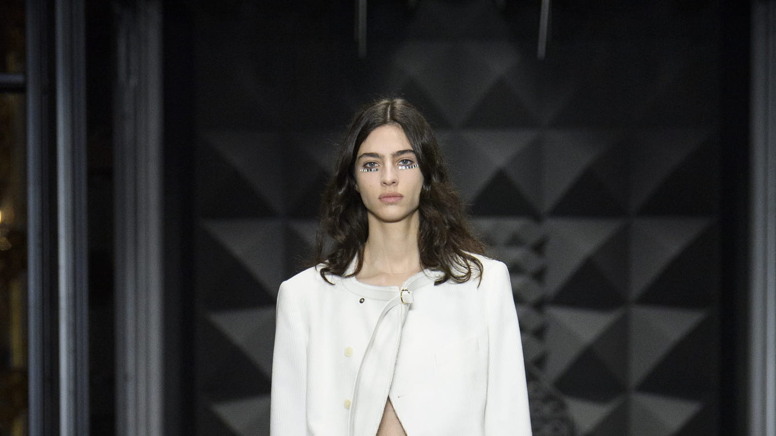 Look 9