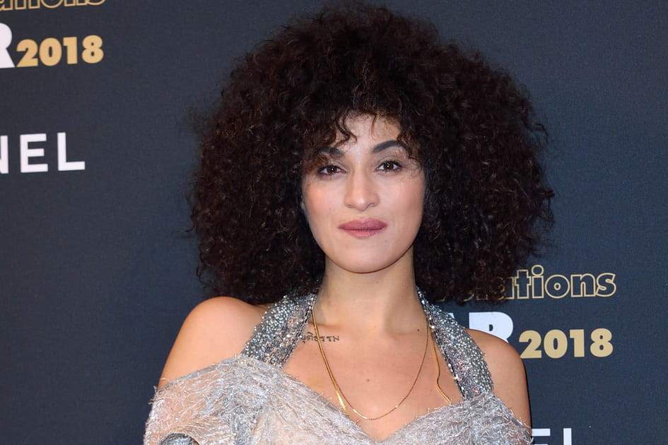 La coupe afro de Cam&eacute;lia Jordana