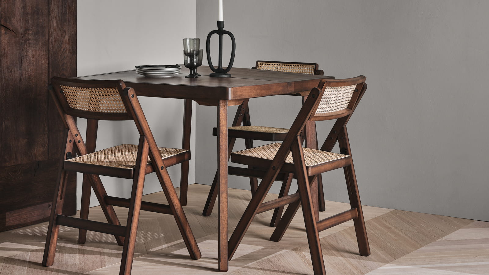 Nouveaux meubles de salle à manger chez H&M Home 