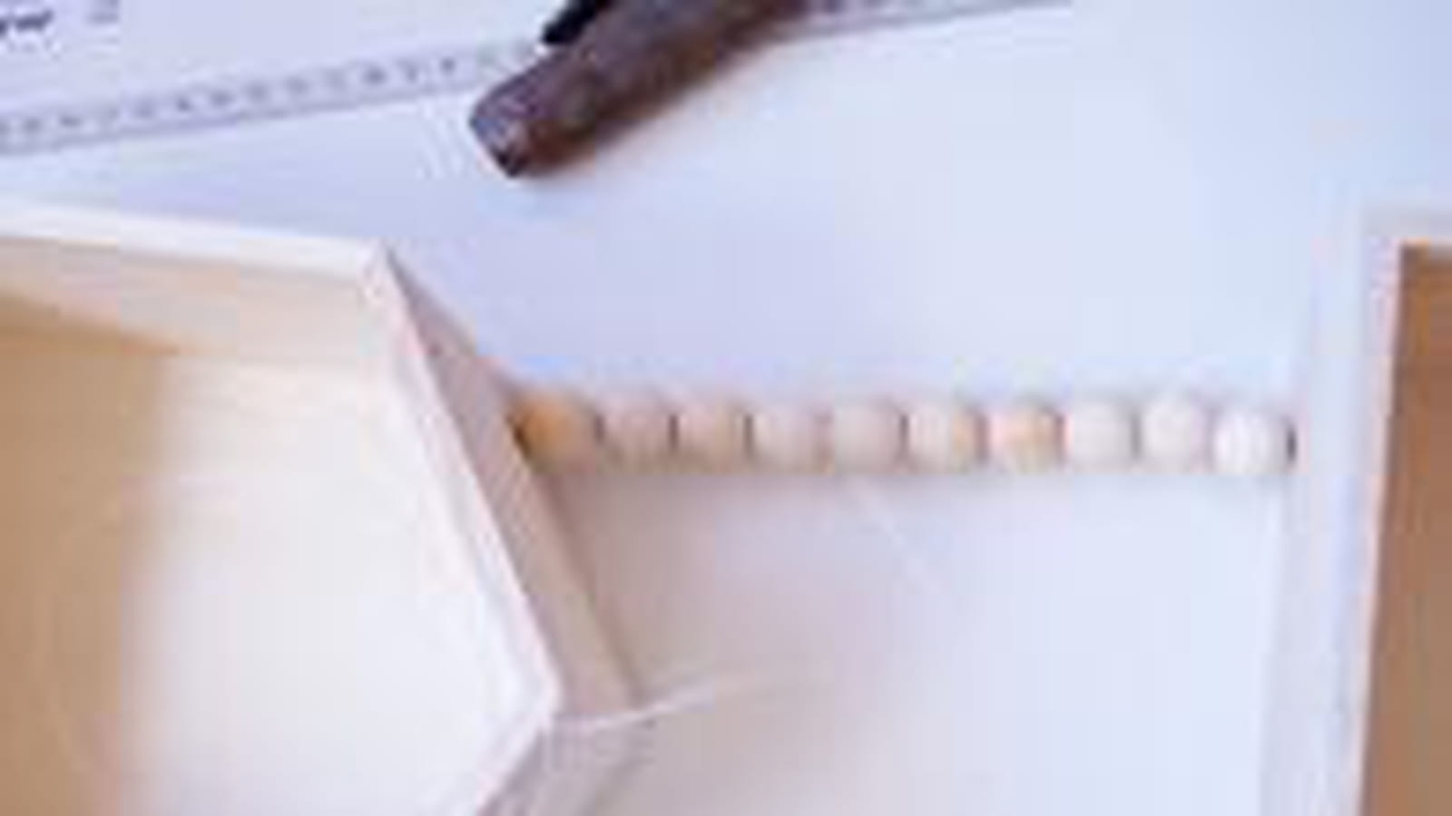 Première rangée de perles