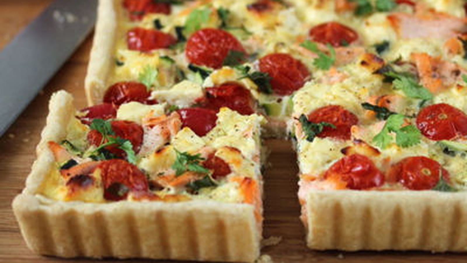 Quiche au saumon, tomate et courgette La Vache qui rit