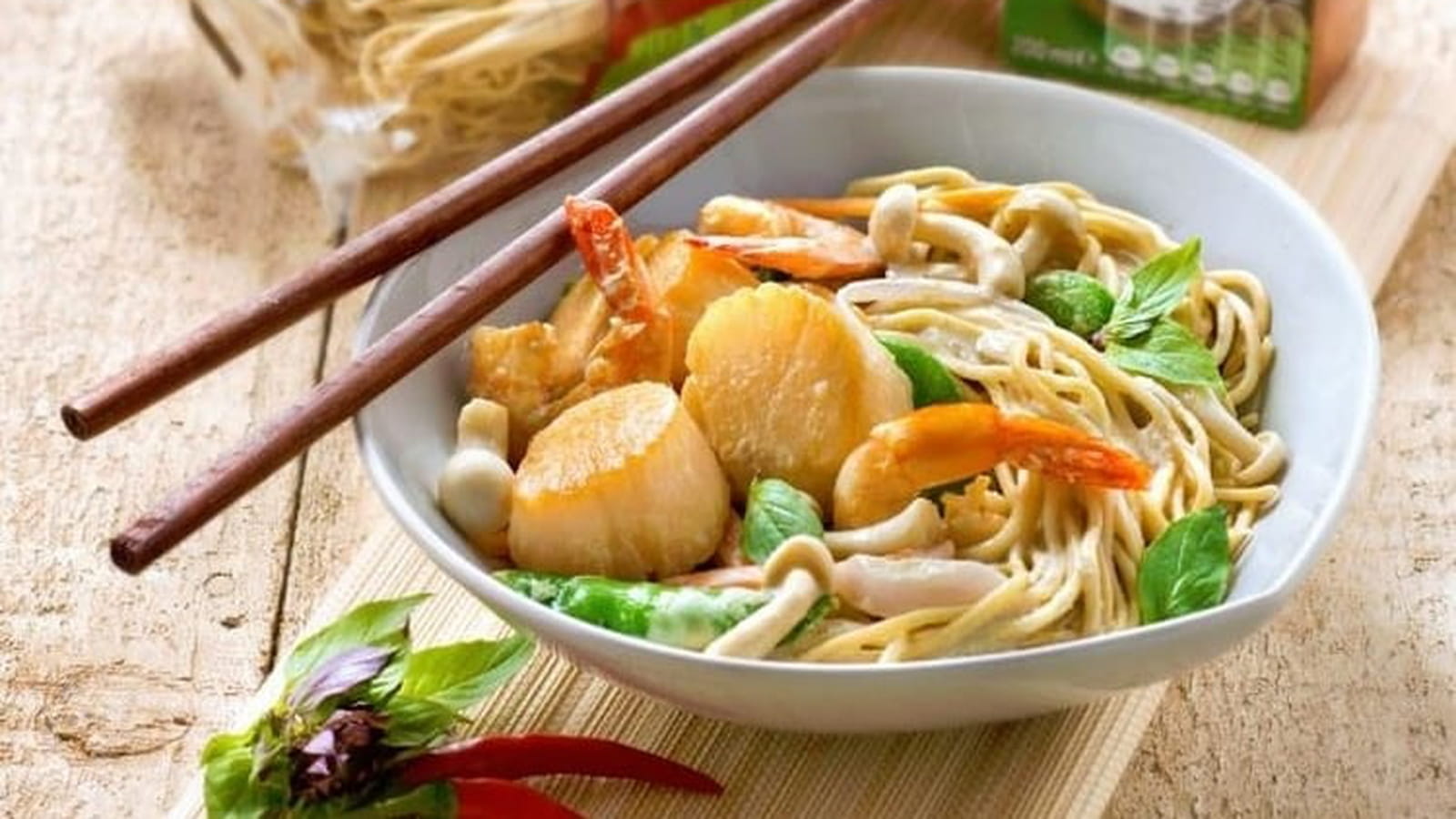 Nouilles sautées aux crevettes