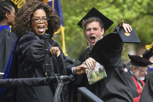 Oprah Winfrey lors de la c&eacute;r&eacute;monie des dipl&ocirc;mes de la fac du Colorado
