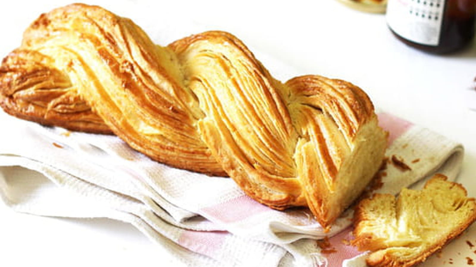 Brioche feuilletée tressée