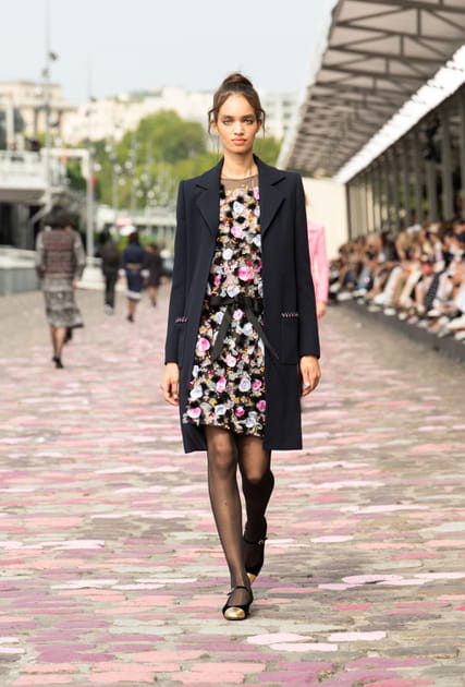 Look 17 du défilé Chanel haute couture automne-hiver 2023-2024