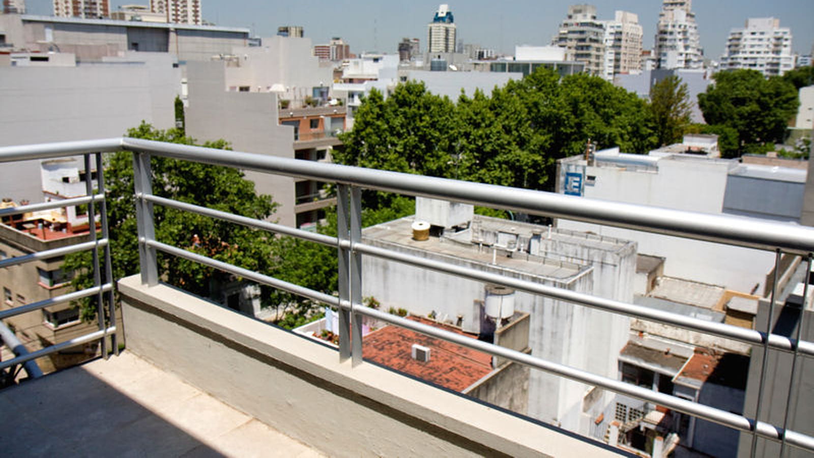 Le balcon