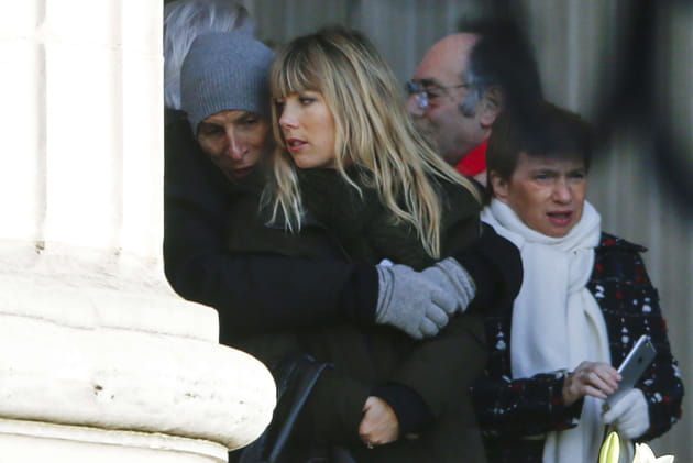 Nagui et Mélanie Page ont assisté aux obsèques de Johnny