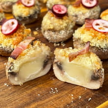 Champignons farcis au brie, copeaux de lard fumés et cranberry : Etape 7
