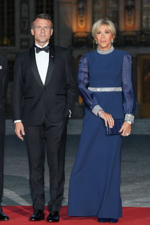 brigitte-macron-look-bleu