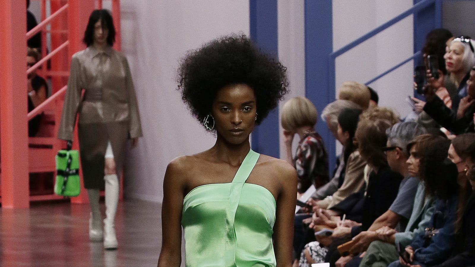 Look 31 