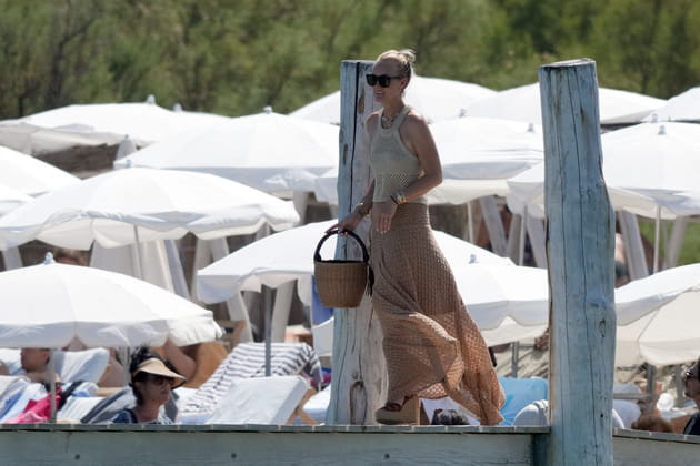 Laeticia Hallyday a d&eacute;marr&eacute; l'&eacute;t&eacute; &agrave; Saint-Tropez