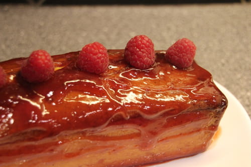 Cake à l'huile d'olive et aux framboises