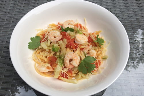 Linguines à la sauce tomate fraîche, fenouil confit et scampis