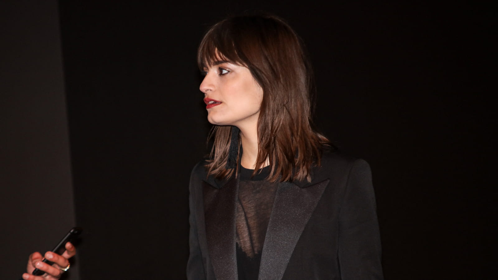 Coupe courte façon wolf cut 