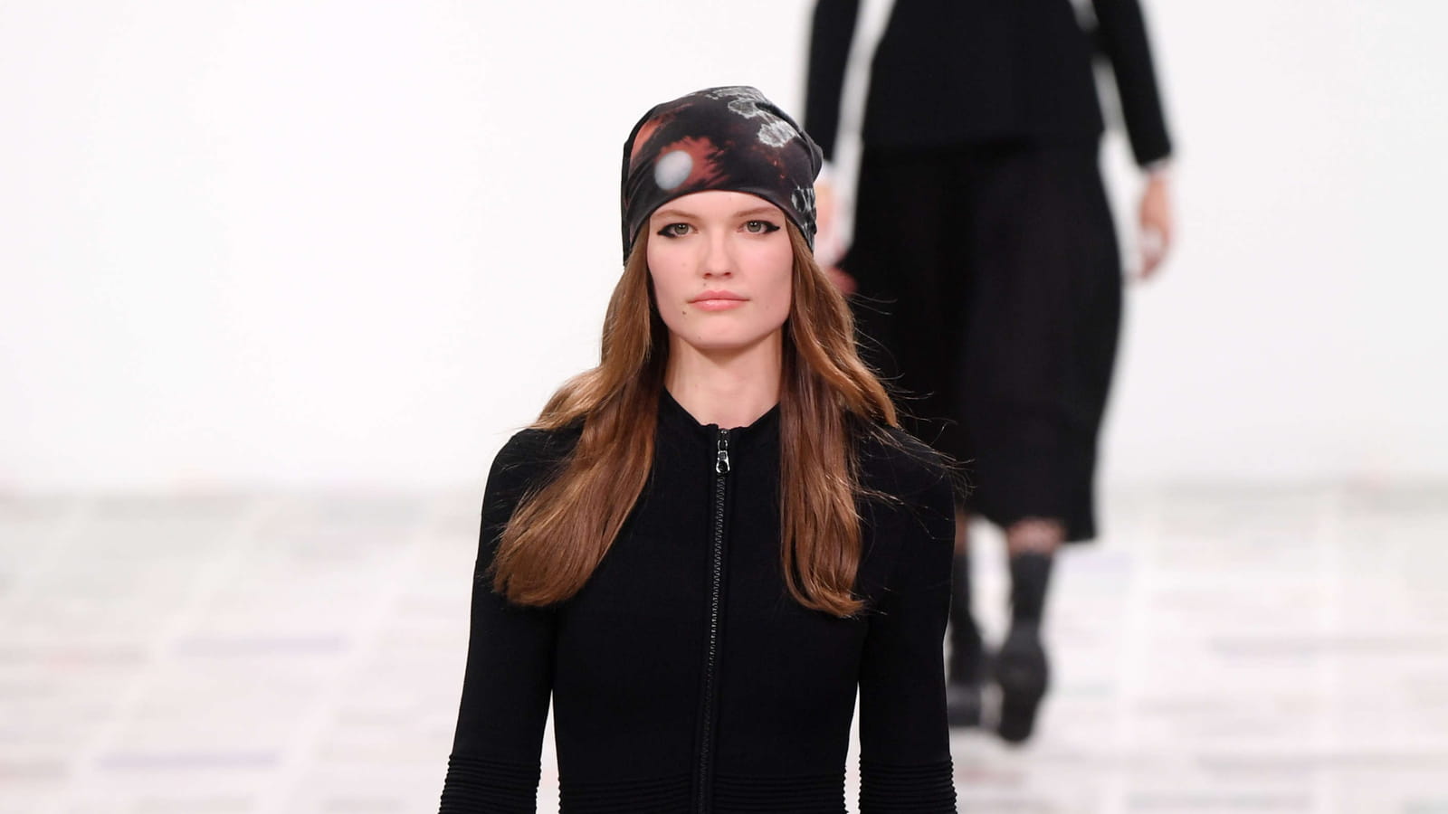 Look 3