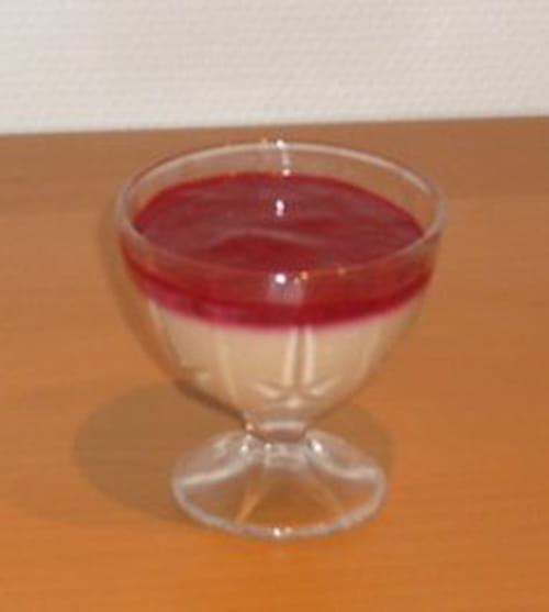 Panacotta légère aux framboises