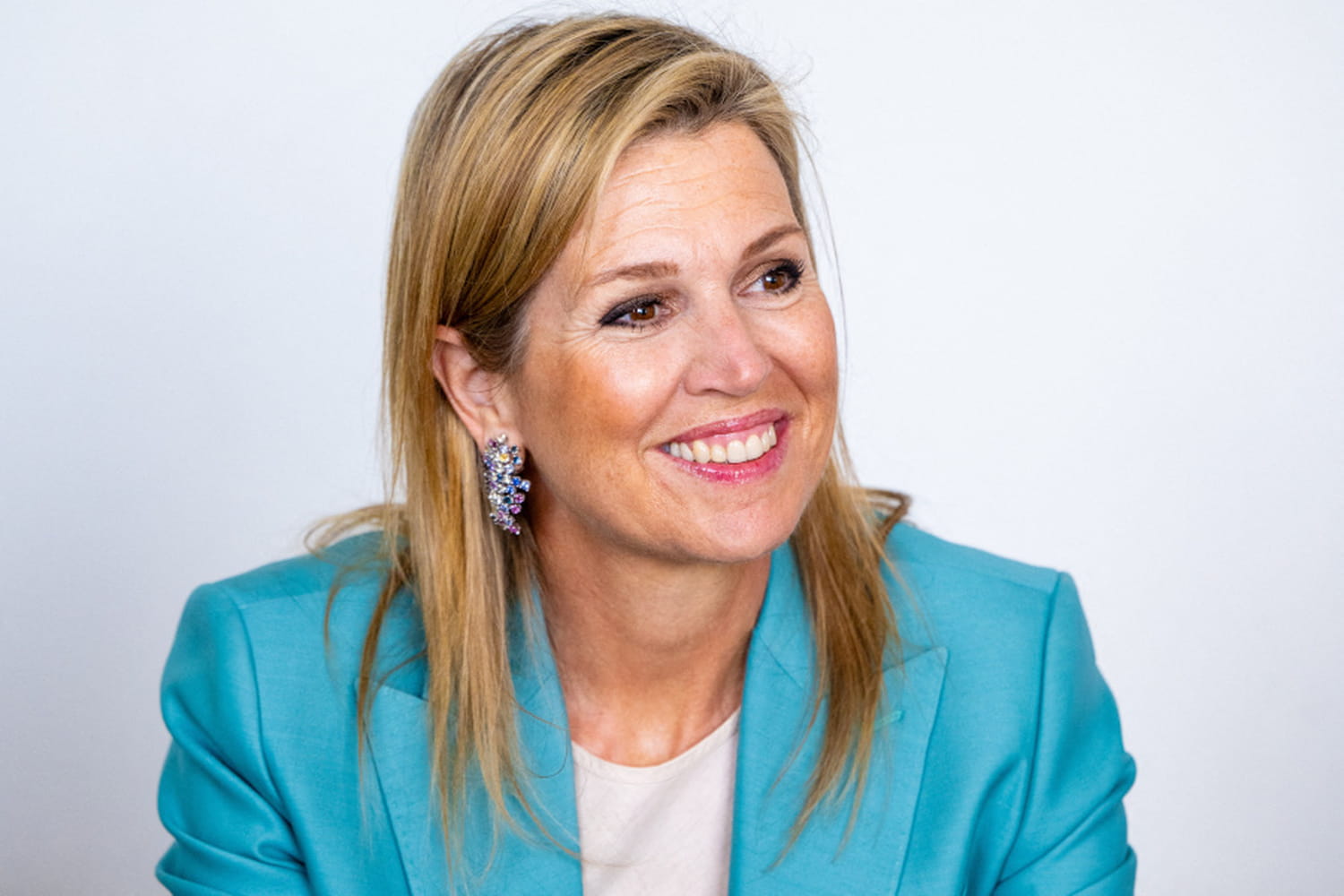 At 54, Maxima of the Netherlands adopts a daring hairstyle that rejuvenates the face