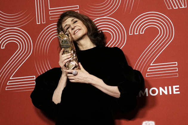 Val&eacute;rie Lemercier tient bien son C&eacute;sar