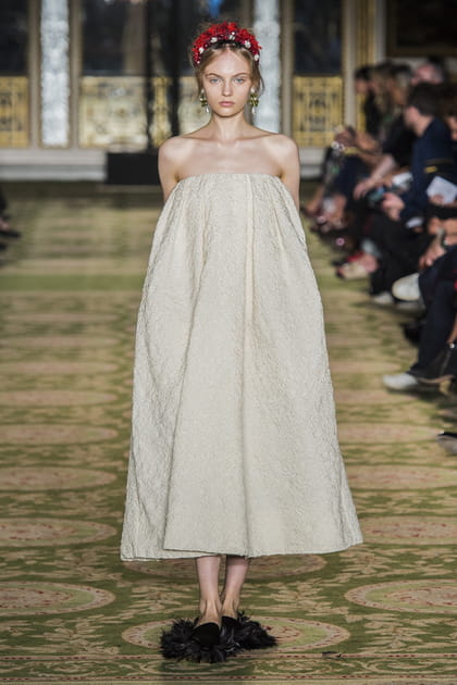D&eacute;fil&eacute; Simone Rocha