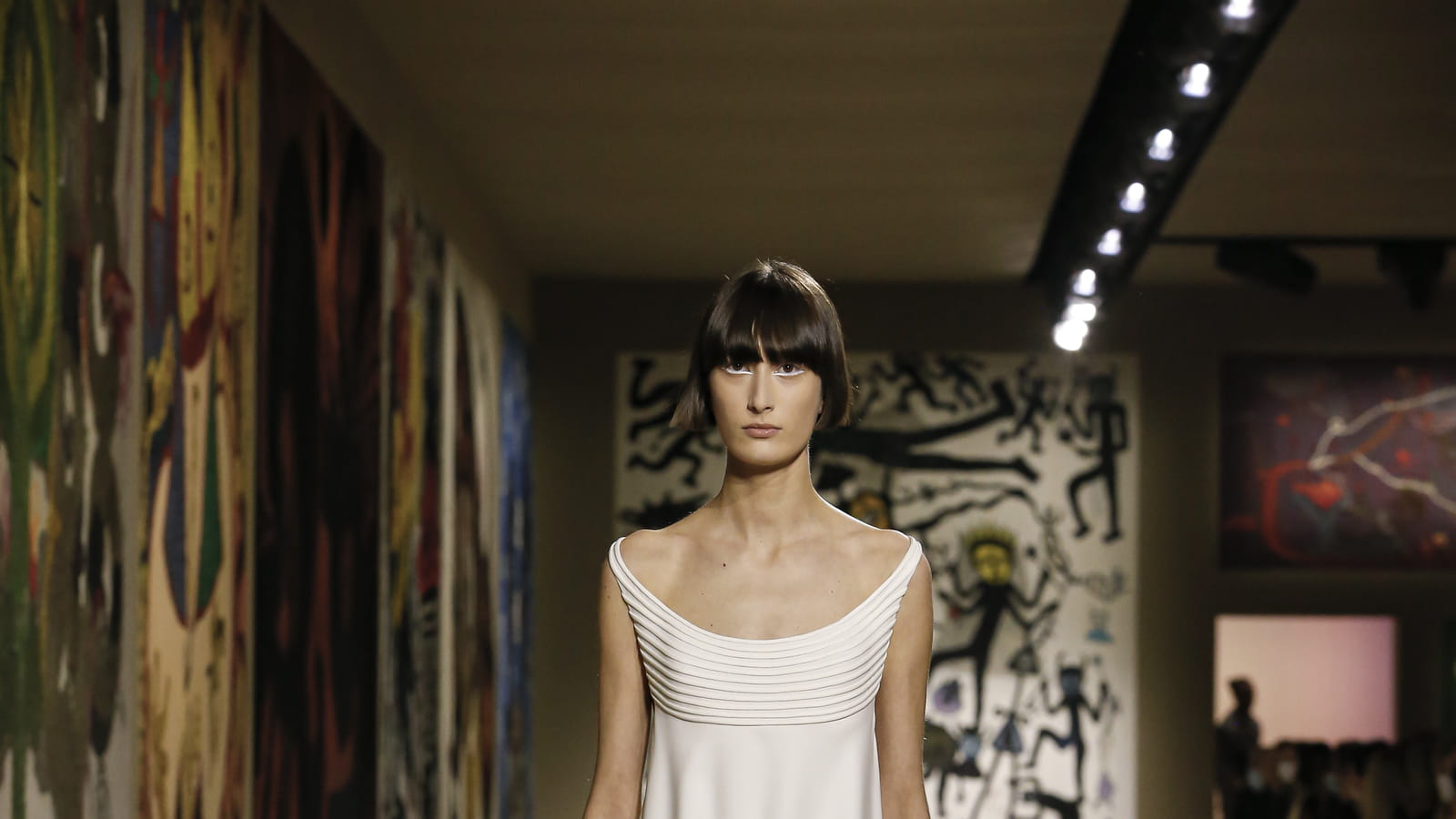 Look 25