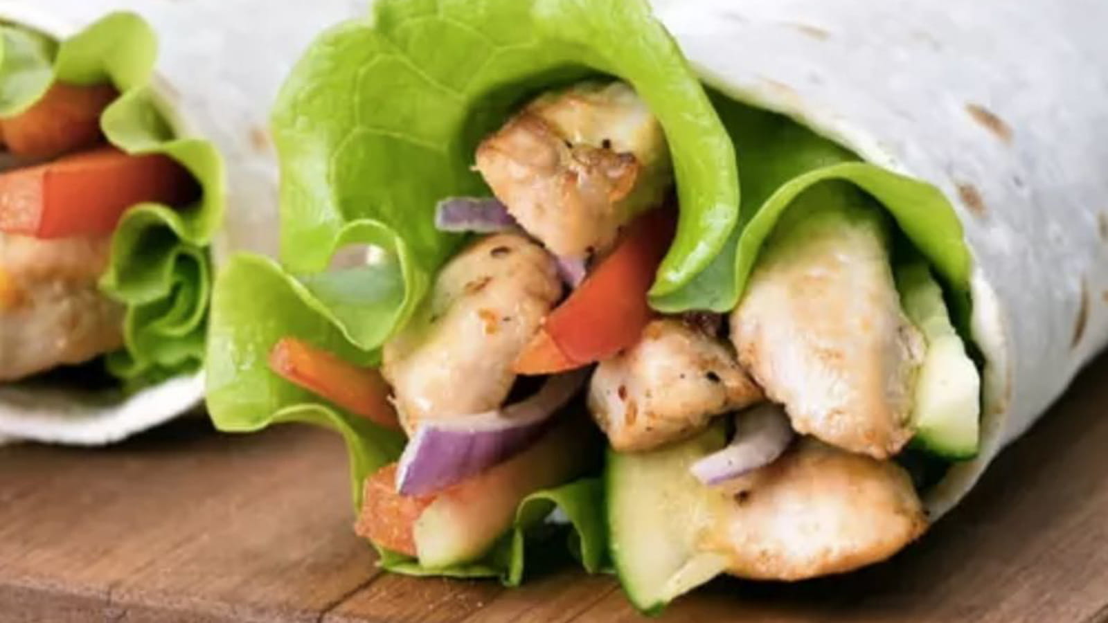 Wrap au poulet, tomate et raifort