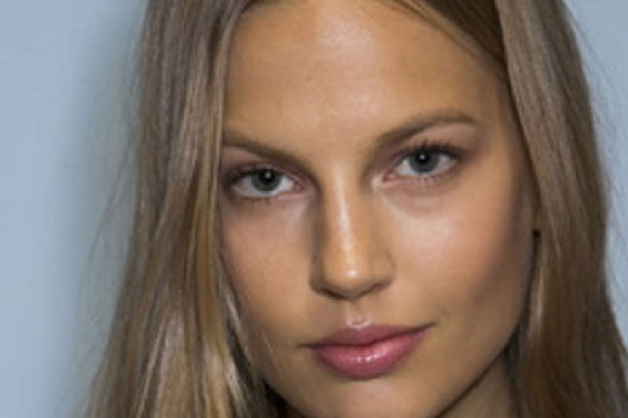 Fashion week prêt-à-porter New York : le maquillage radieux de Tommy Hilfiger