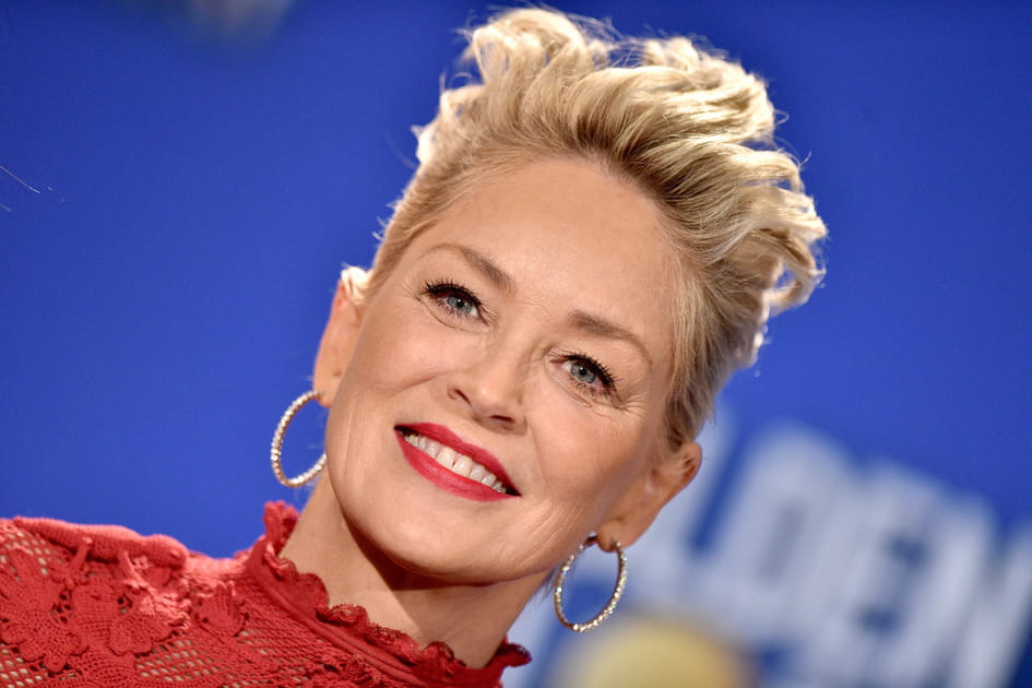 Sharon Stone, p&eacute;tillante avec ses cils de biche