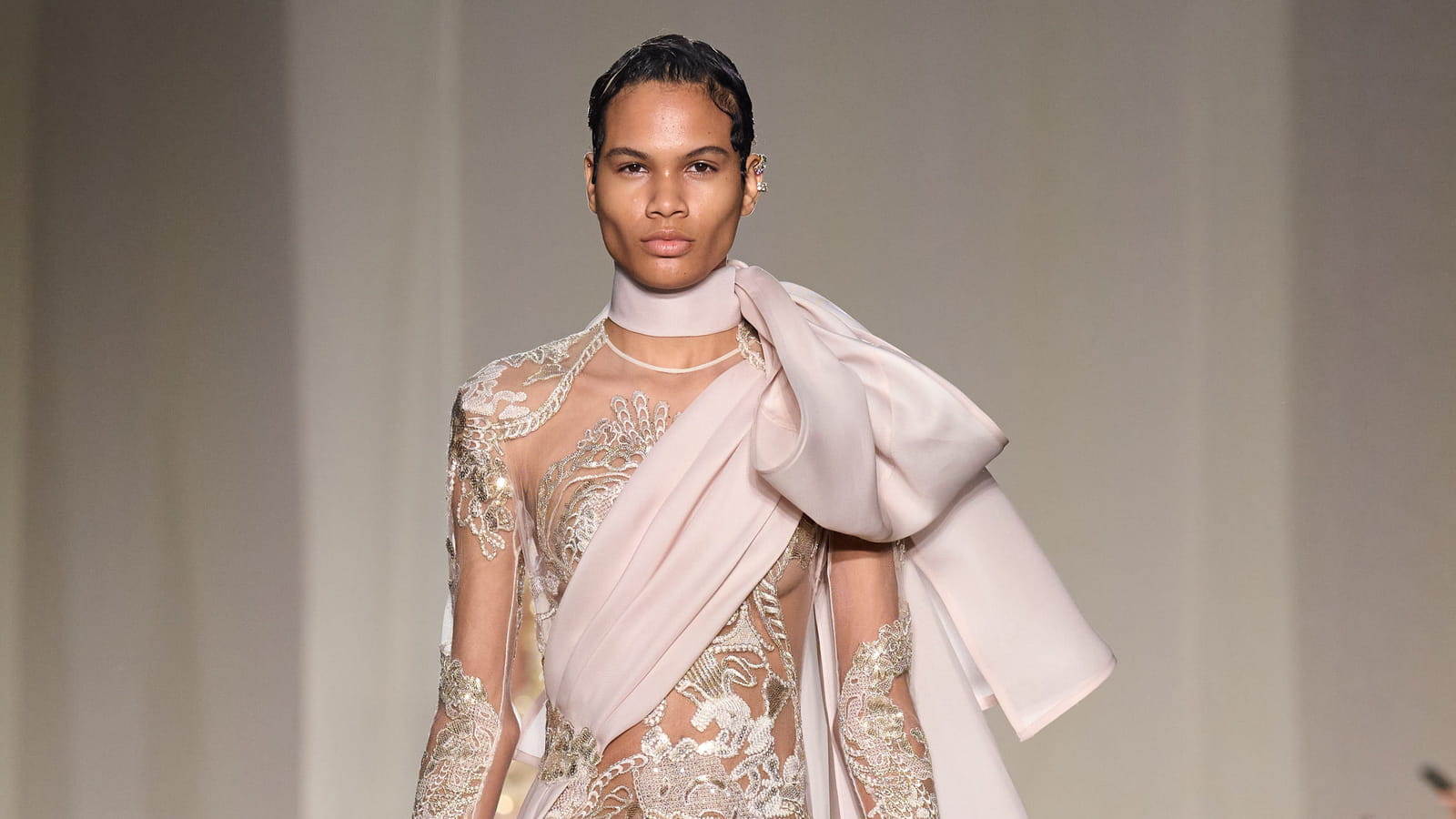 Look 28