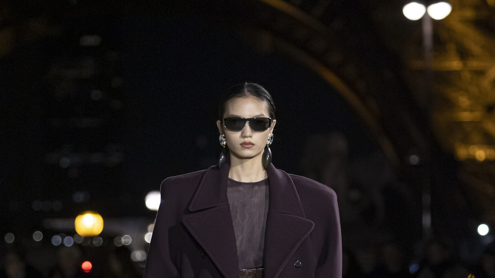 Look 18