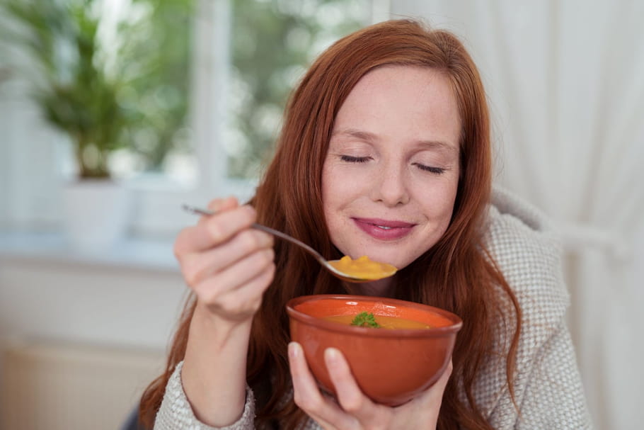 Manger en pleine conscience : quels bienfaits pour notre corps ?