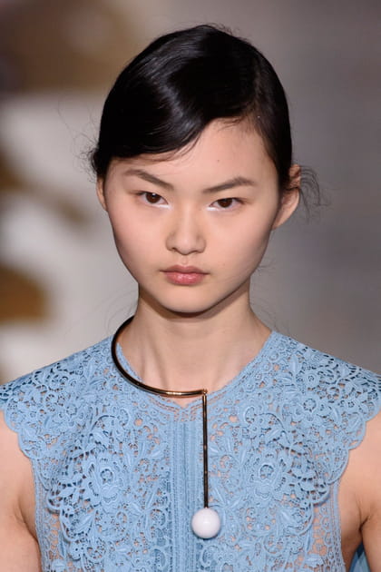 Le demi-collier du d&eacute;fil&eacute; Stella McCartney