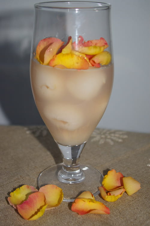 Litchis en gelée de rose