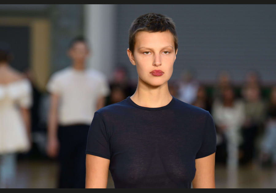 La bouche mordue de Molly Goddard