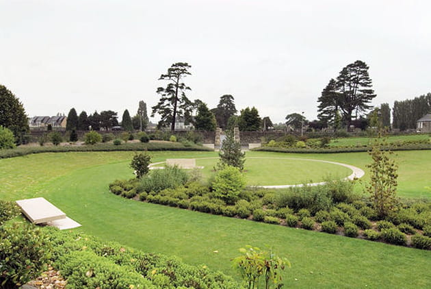 Jardin mémorial des reporters de guerre, Bayeux