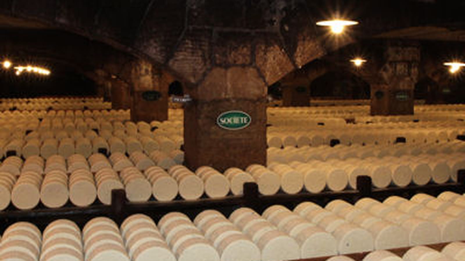 L'affinage des fromages en travée