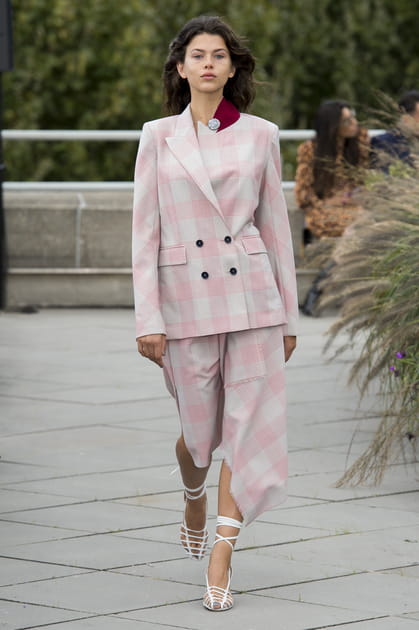 D&eacute;fil&eacute; Roland Mouret